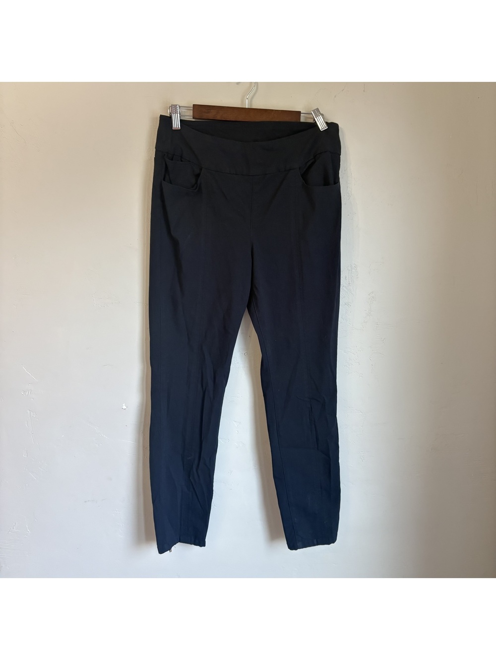 Soft Surroundings Black Pull On Ankle Pants Ankle Zippers Size M